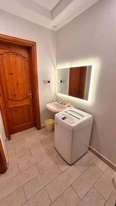 Near Masjid Nabawi 5-3 Min By Car 20-25 Walking Gf1 * المدينة المنورة