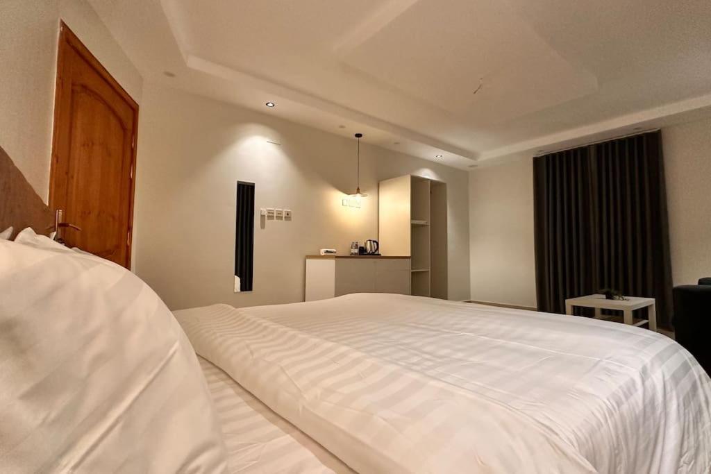 अपार्टमेंट Near Masjid Nabawi 5-3 Min By Car 20-25 Walking Gf1 *